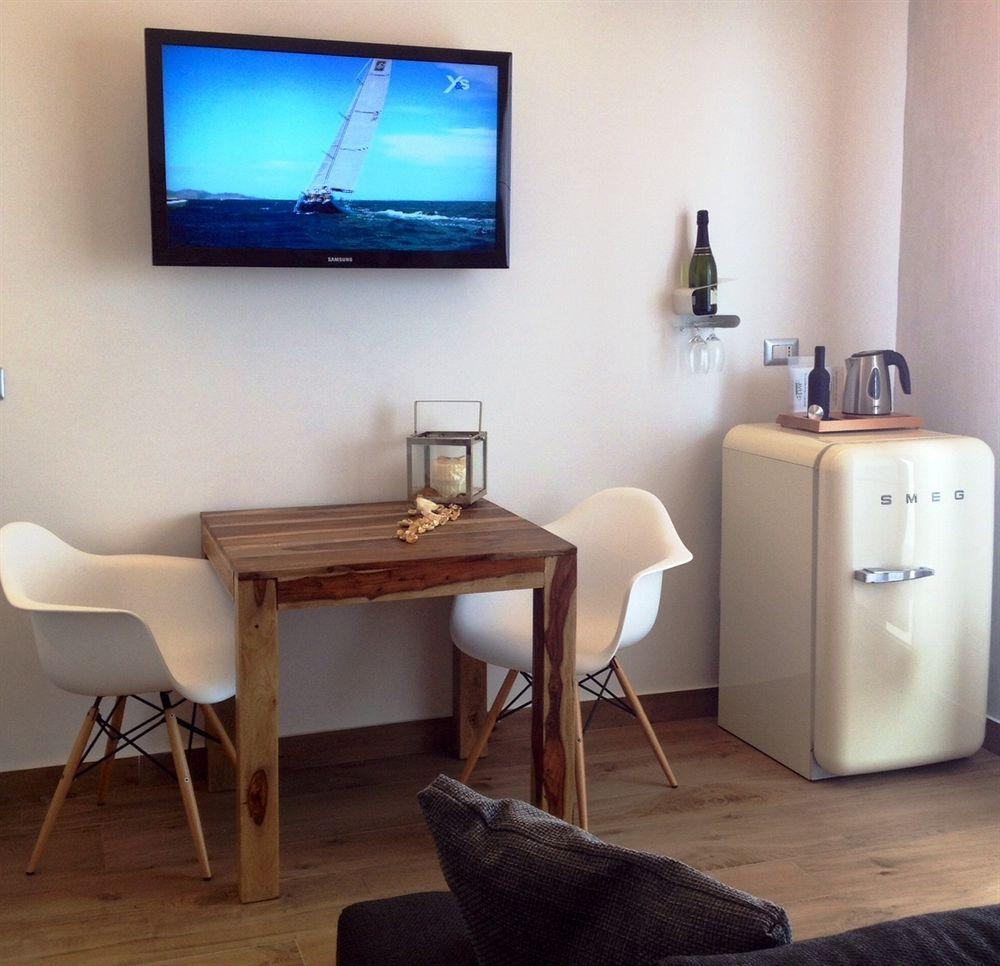 231 Suite Via Roma Cagliari Kültér fotó