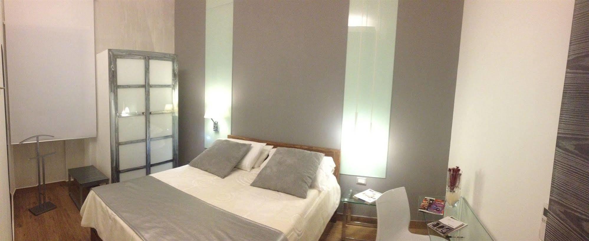 231 Suite Via Roma Cagliari Kültér fotó