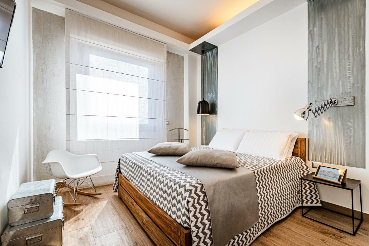 231 Suite Via Roma Cagliari Kültér fotó