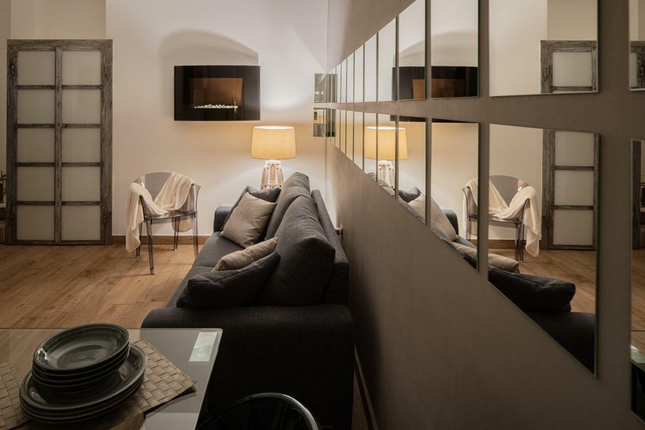 231 Suite Via Roma Cagliari Kültér fotó