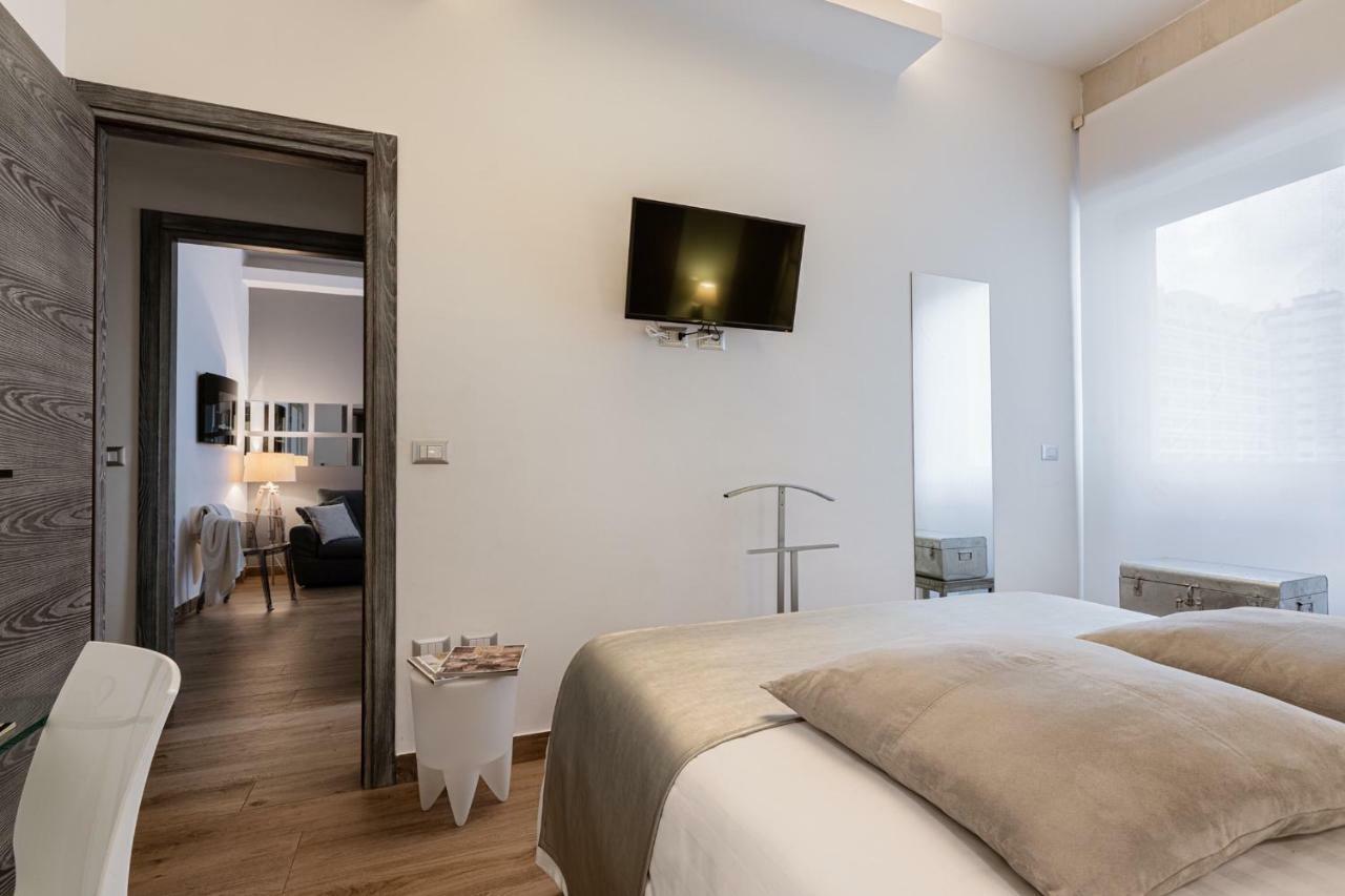 231 Suite Via Roma Cagliari Kültér fotó